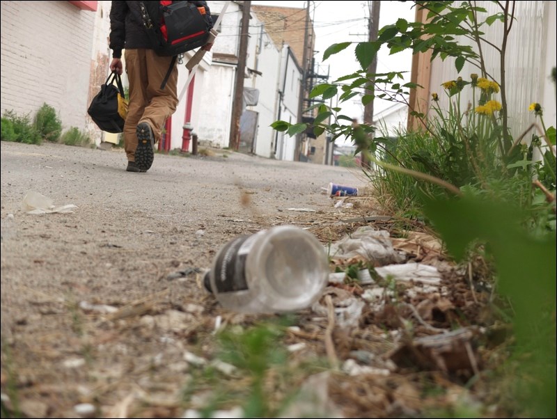 litter in a Main Street
