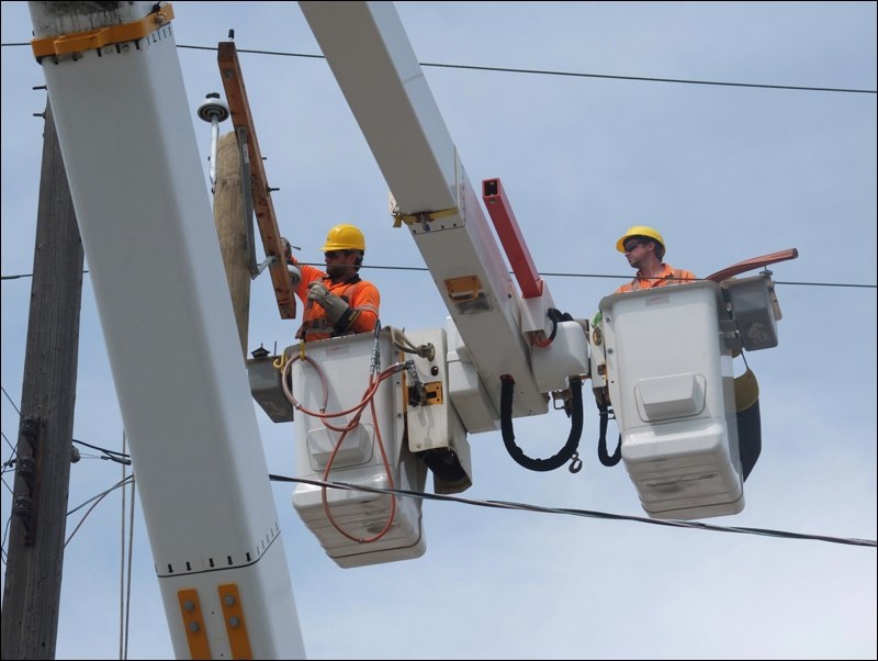 Manitoba Hydro workers