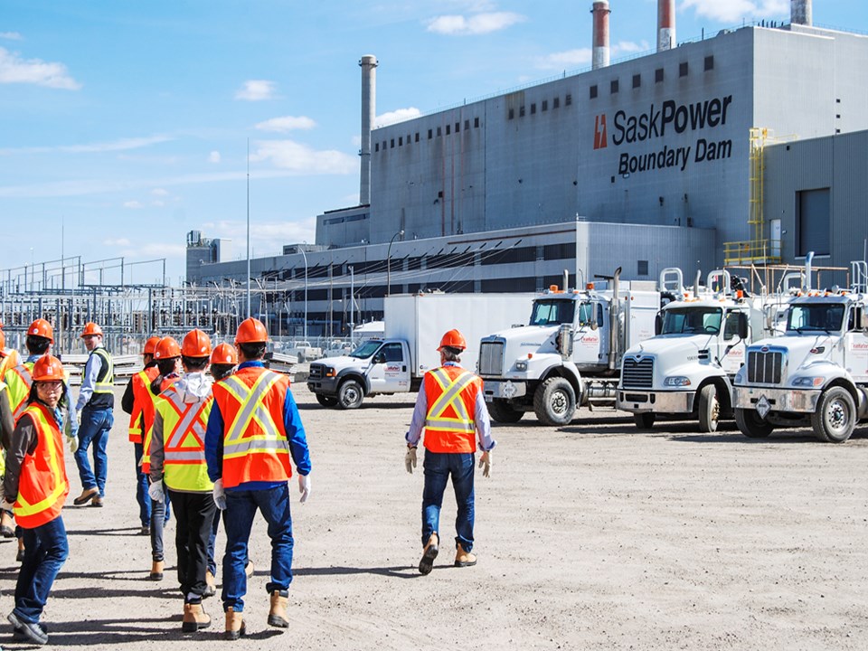 Approaching SASK POWER BOUNDARY DAM. INTERNATIONAL DELEGATES