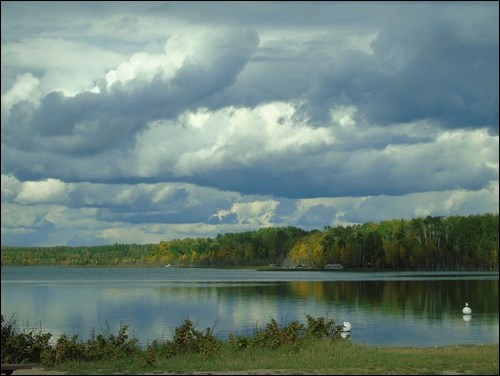 Rural fall scene pic