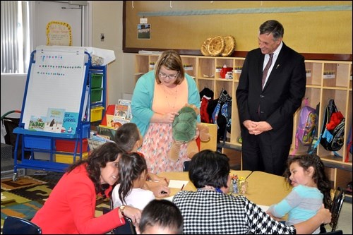 CUTLINE: Education minister Don Morgan and a number of representatives from Living Sky School Division got to see Aski the Turtle in action in Monica Perehudoff’s Kindergarten class at Connaught Elementary School in North Battleford.