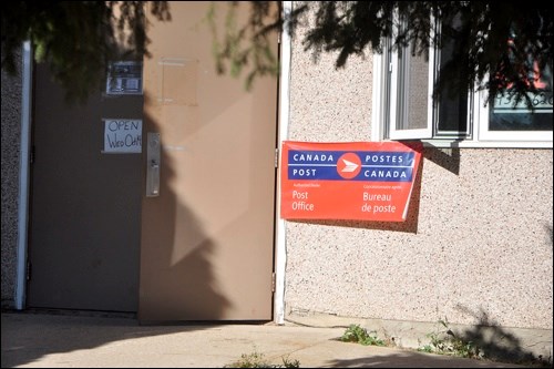 A temporary post office has been set up at the former Hillcrest Centre in Battleford. Photos by John Cairns