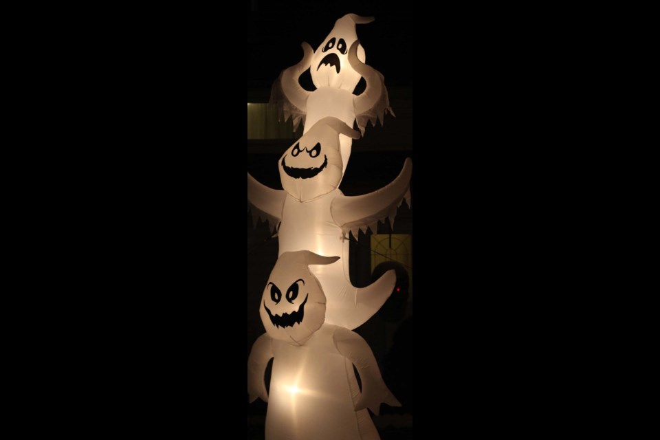 Residents of Yorkton are getting ready for Halloween, including this homeowner on Lakeview Road, who went above and beyond in their decorations.