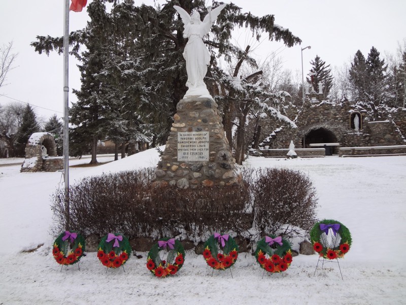 Wreaths were placed at the cenotaph at The Shrine of Our Lady of Lourdes in Rama on November 11 to honour and remember war heroes who sacrificed their lives in battle for our country.