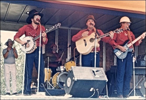 Brian Wappel on banjo, Don Toovey on drums, Larry Knibbs on guitar and Walter Korolchuk on bass at Silver Lake. Photos submitted