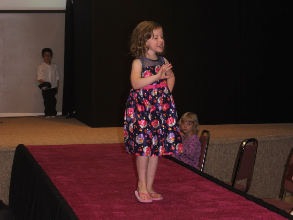 choose life fashion show april 2016