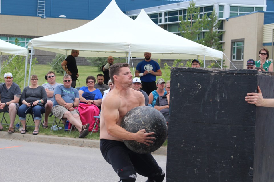 Strongman compeition