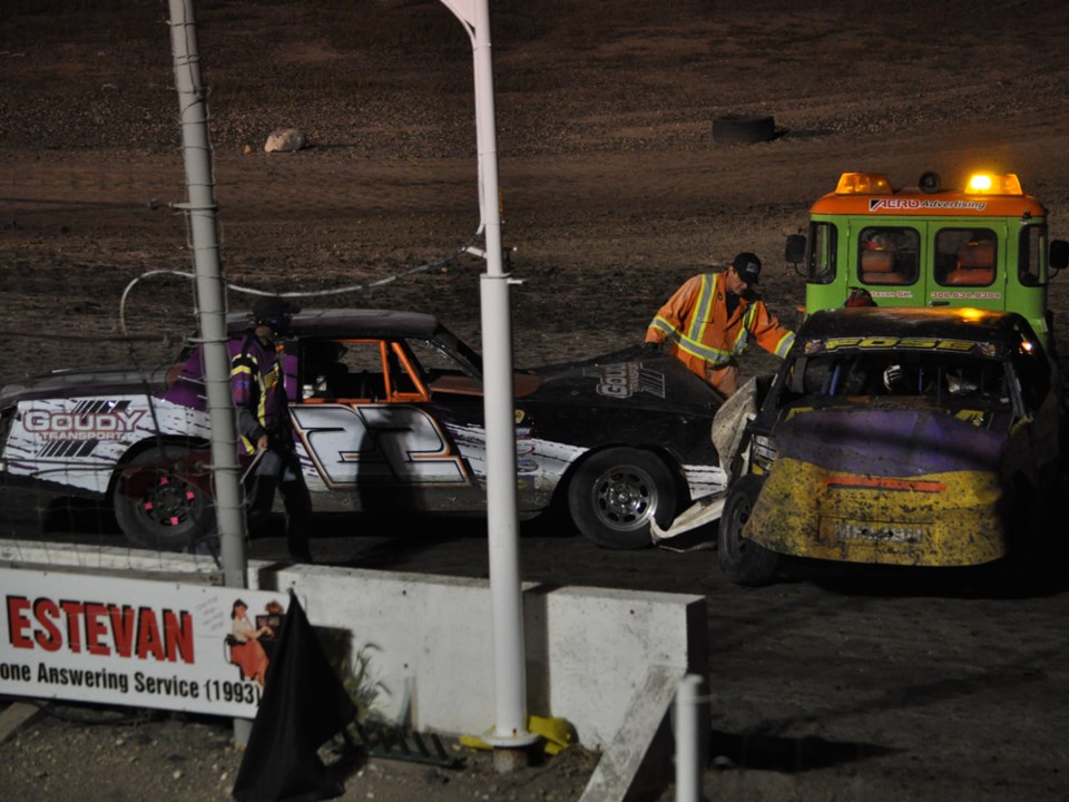 dirt wars july 2016