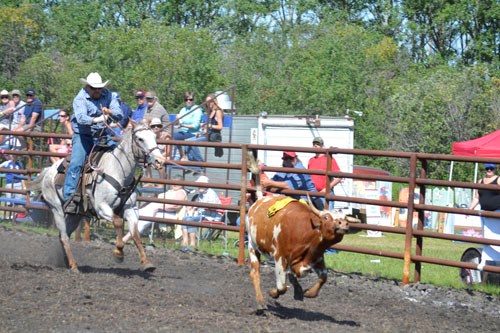 Wawota's annual Heritage Days celebration weekend partnered with the Manitoba Ranch Rodeo Association to present the First Annual Wawota Valley Ranch Rodeo from Friday, July 29 to Sunday, July 31. Organizer Kathy Hamilton of Wawota says: “This year, the rodeo is a new addition for us and before the event, we received almost double the entries than we were initially expecting. Everyone-from rodeo competitors to spectators and visitors-are really excited about rodeo in Wawota.”