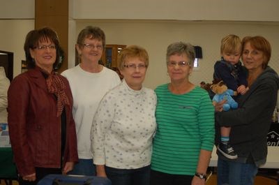 Members of the Preeceville Ukrainian Catholic church who were in attendance at the Preeceville Christmas craft sale, from left, were: Marlene Maksymiw, Tonile Chornomitz, Molly Kowalyk, Violet Chornomitz, Jack Nelson and Barb Gulka.