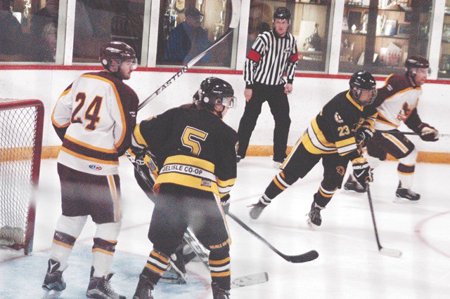 Ice Hawks Fall to Bruins