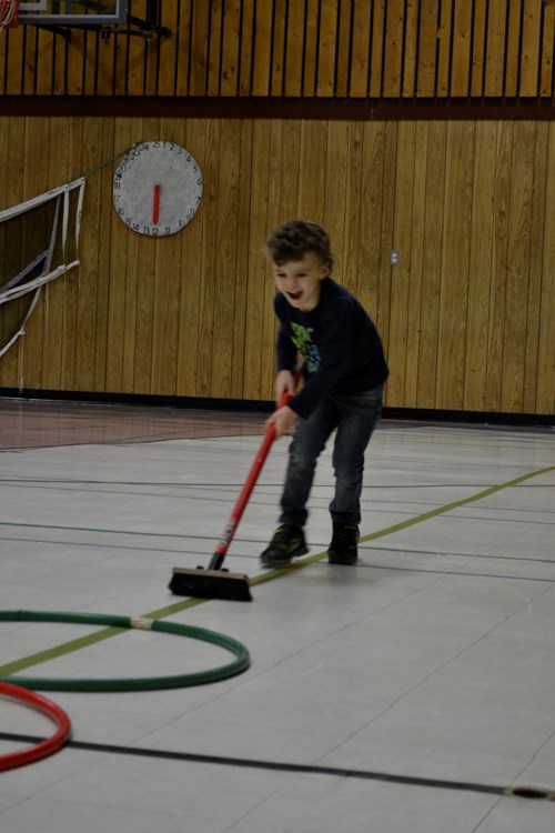 Curling Lesson Arcola School