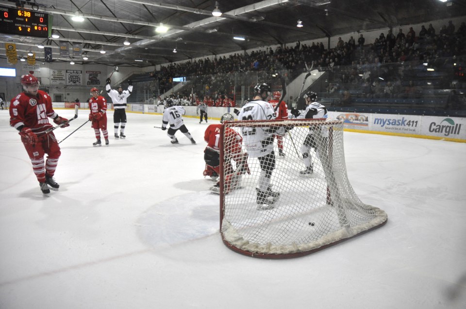 Sych Hounds Goal