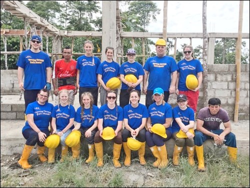 Local mission group builds in Ecuador_0