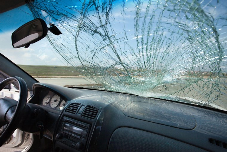 40A_windshield-cracks