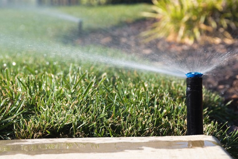 34A_tips-and-tricks-for-installing-a-sprinkler-system