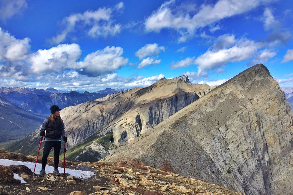 2-2A hiking-miner-s-peak-in-canmore-2021-10-14-18-54-17-utc