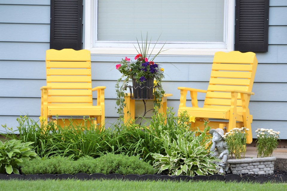 2-3B Front Porch with chairs