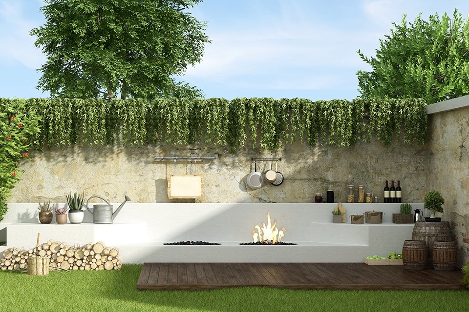 7-3 small-garden-with-barbecue