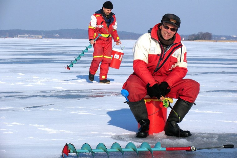 10-2A Ice Fishing Lakeland Area November