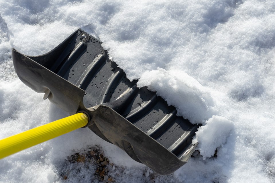 10-3-snow-shovel