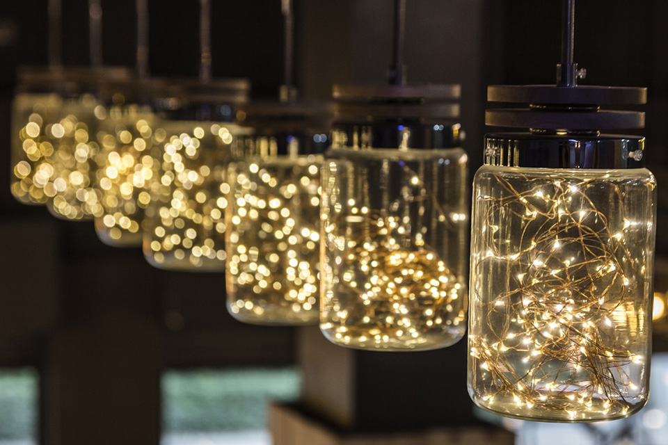 Here Are 5 Quick & Cute Ways To Build Your Own Lights For Your