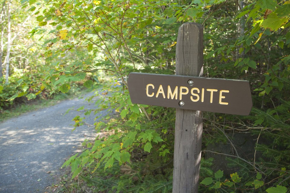 08-1-campsite-sign