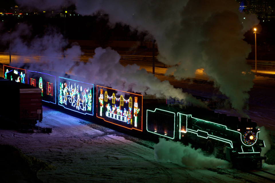 Here's When You Can Catch the Enchanting CP Holiday Train Around Alberta 