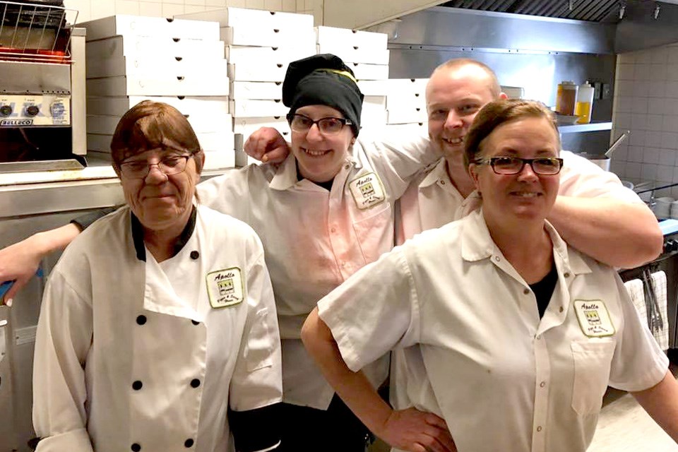Apollo Pizza | Facebook