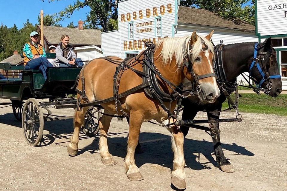 1-3 Fort Edmonton-thingstodo2