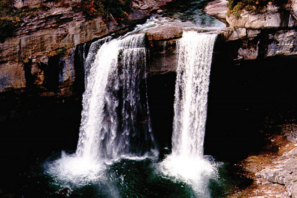 05-2-waterfal