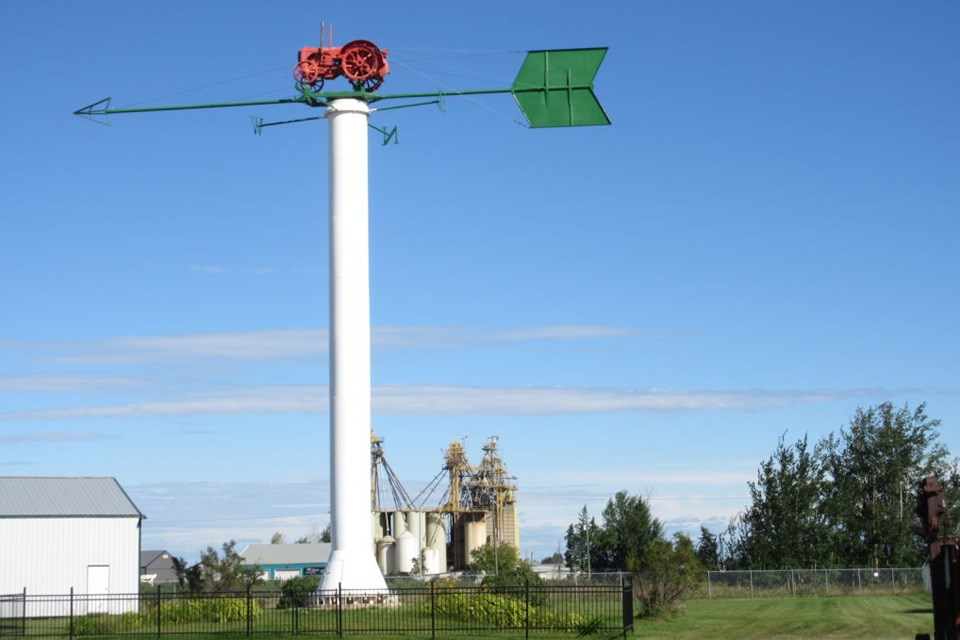 07-5-westlock-wather-vane-credit-les-dunford-for-canadiantractormuseum