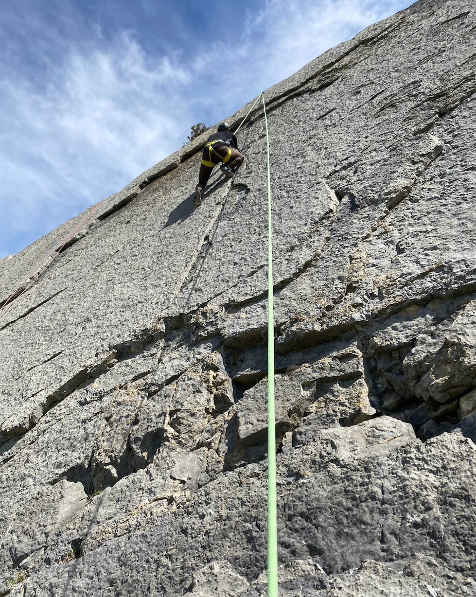 0406-rockclimbing