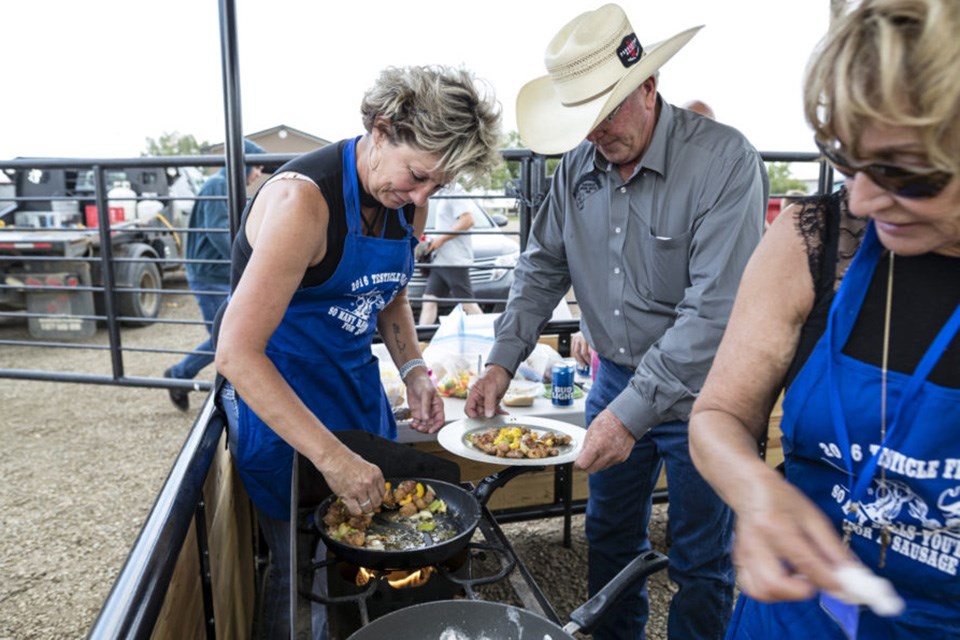 2107-hardgrass-bronc-match