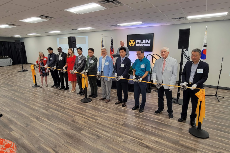 Local and State officials join Ajin and HMGMA leadership in cutting the ribbon