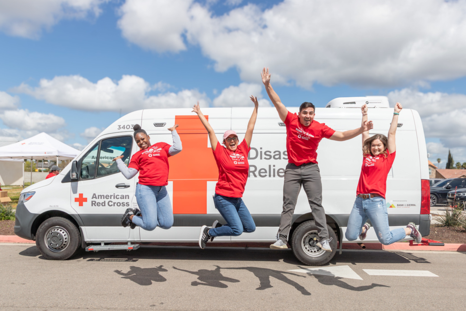 american-red-cross-volunteers