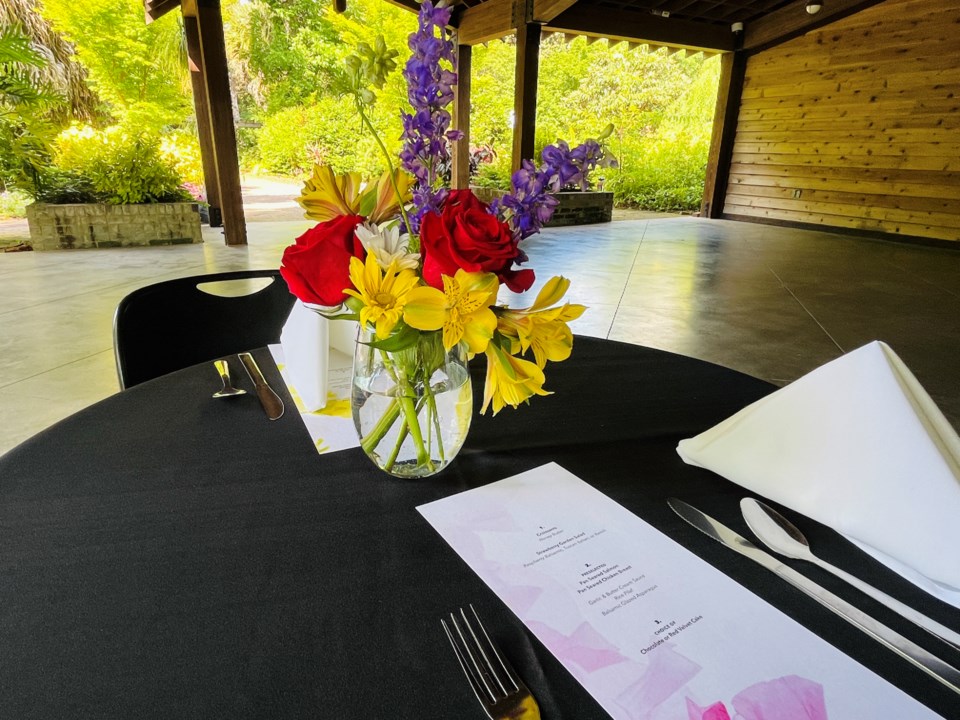 gardenweddingdinner-2