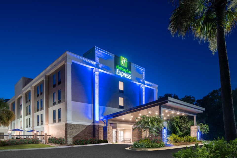 holidayinnexpress-bluemile