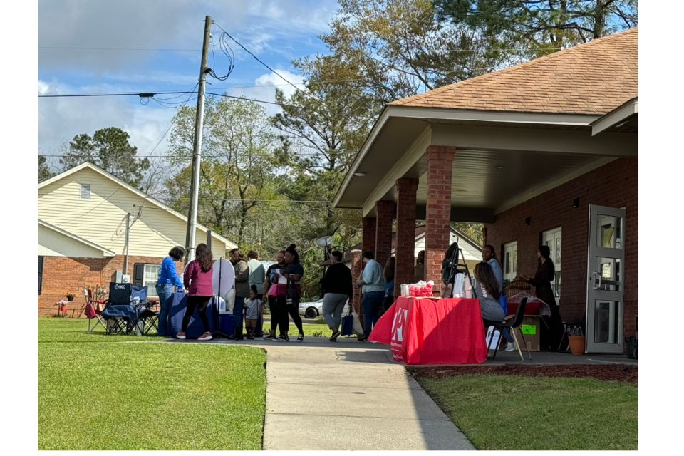 The sun came out to greet event-goers on what turned out to be a gorgeous Saturday. 