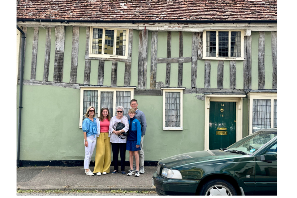 From left to right: Sommer Shuford, Gillian Grace, Shuford's Aunt Gillian Eastaugh, Tate, and Joseph Shuford standing in front of the house Sommer's grandmother grew up in