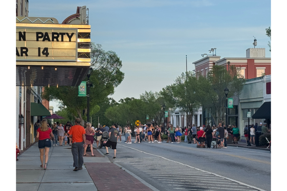 Taste & Tour Statesboro Downtown, held on Friday, April 4, 2025 from 5:30pm to 8:00pm, brought residents out to enjoy the beautiful spring evening, while tasting culinary delights from local eateries. 