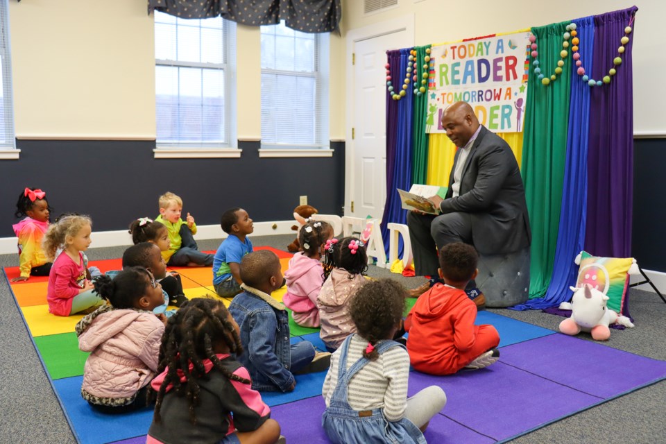 leadingbyreading2023