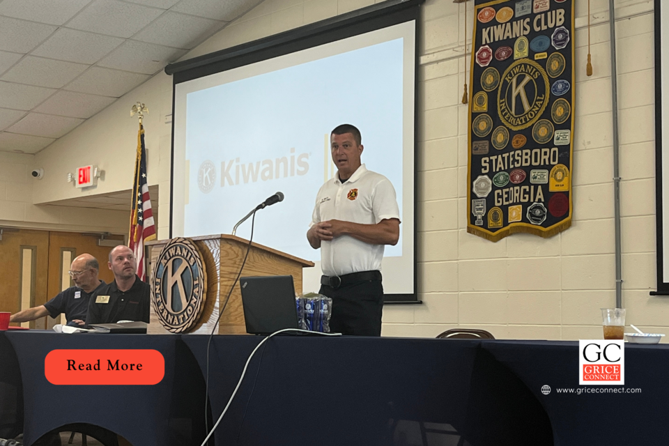 mitch-sikes-at-kiwanis-2000-x-1333-px