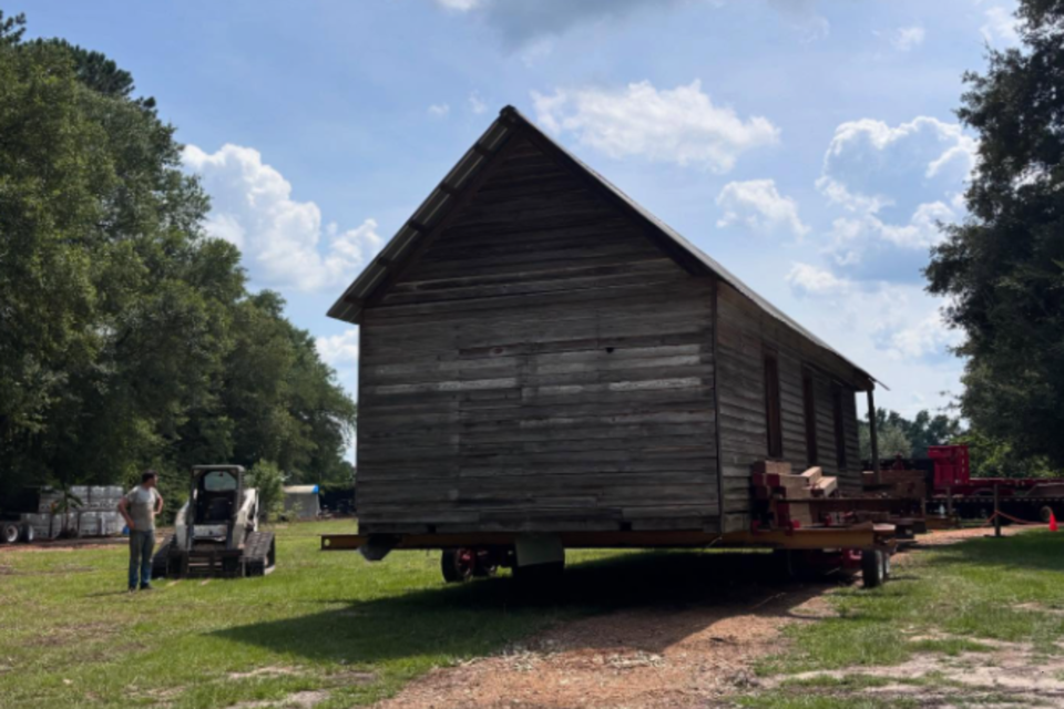 oak-grove-schoolhouse