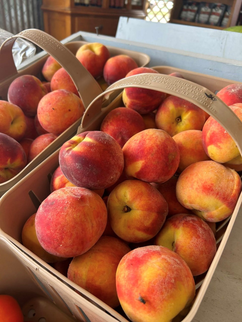 peaches-at-franklins