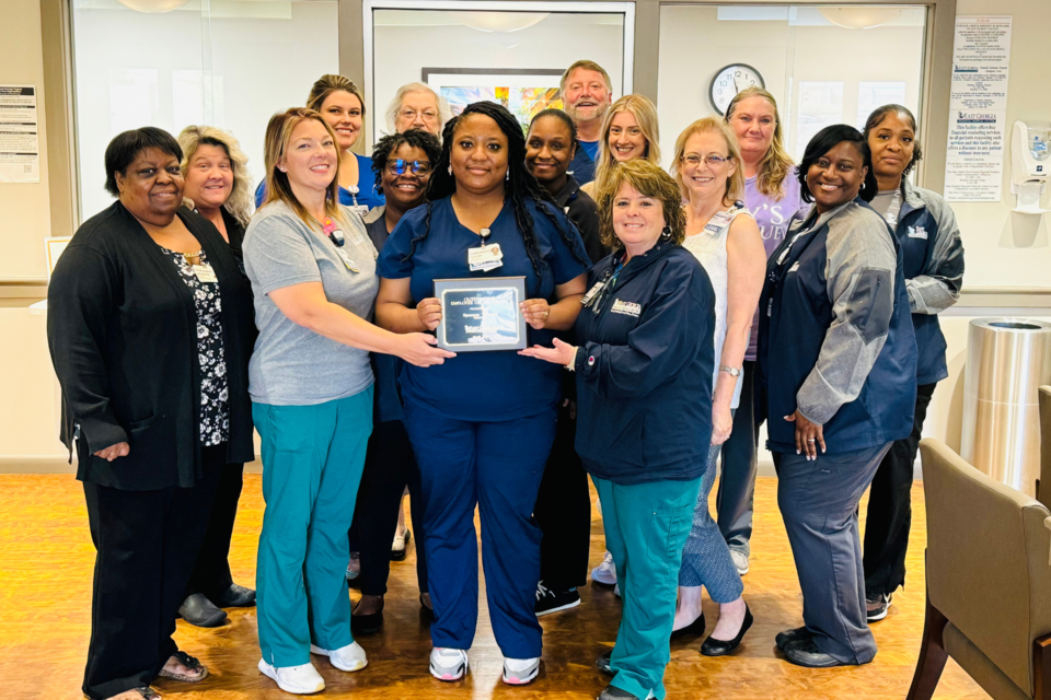 spenser-thomas-with-egrmc-and-statesboro-imaging-center-team-members