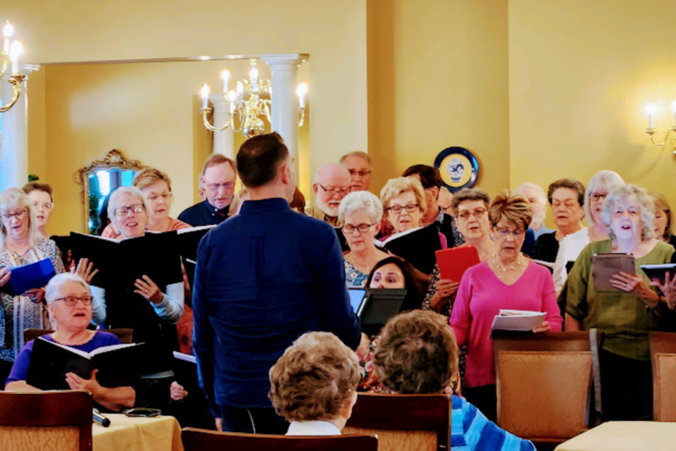 Jeff Brazell leading the CHOIR at Willow Pond Senior Care