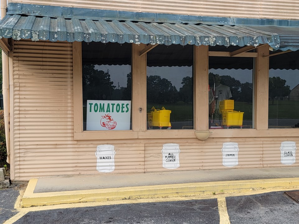 statesboro-janitorial-tomatos