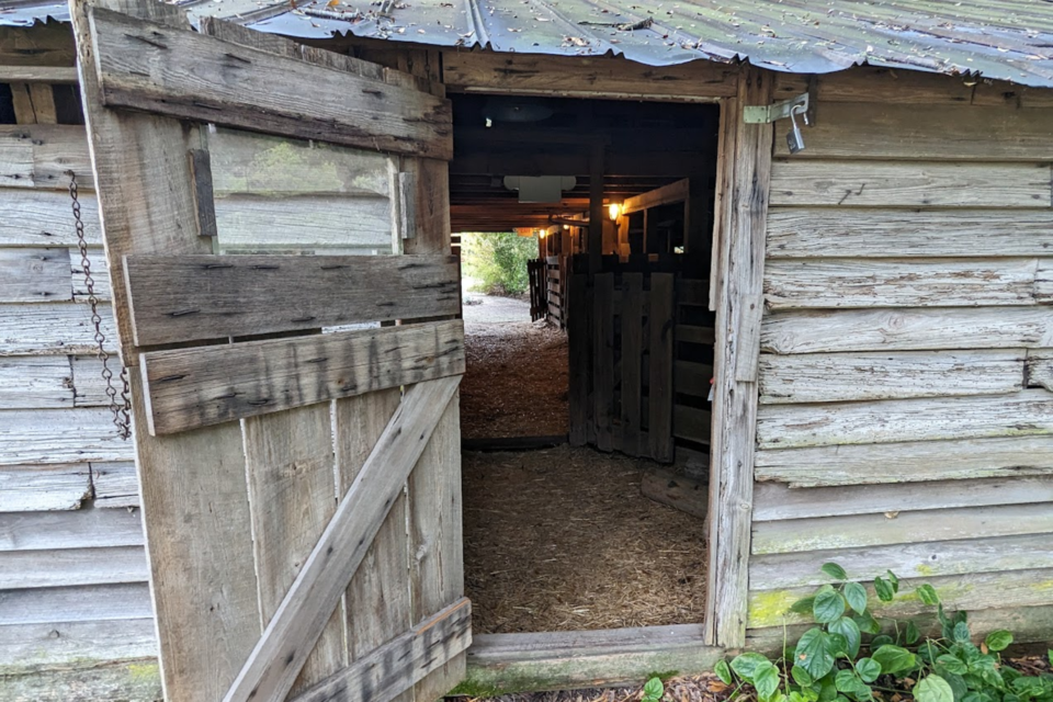 022924-barn-door