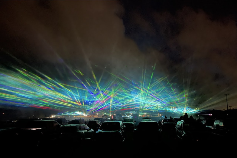 03-10-2023-laser-lights-show